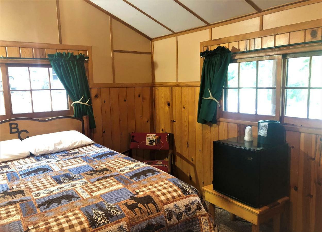 Bill Cody Ranch Hotell Eksteriør bilde