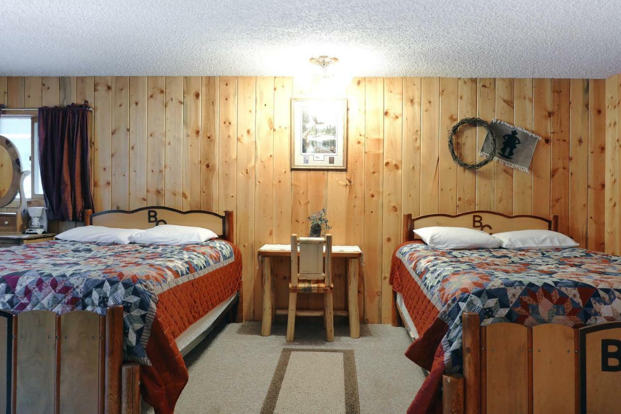 Bill Cody Ranch Hotell Eksteriør bilde