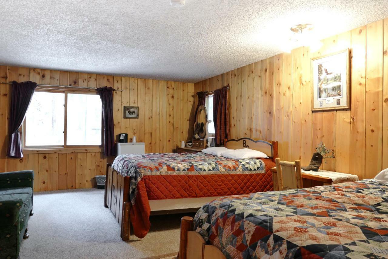 Bill Cody Ranch Hotell Eksteriør bilde